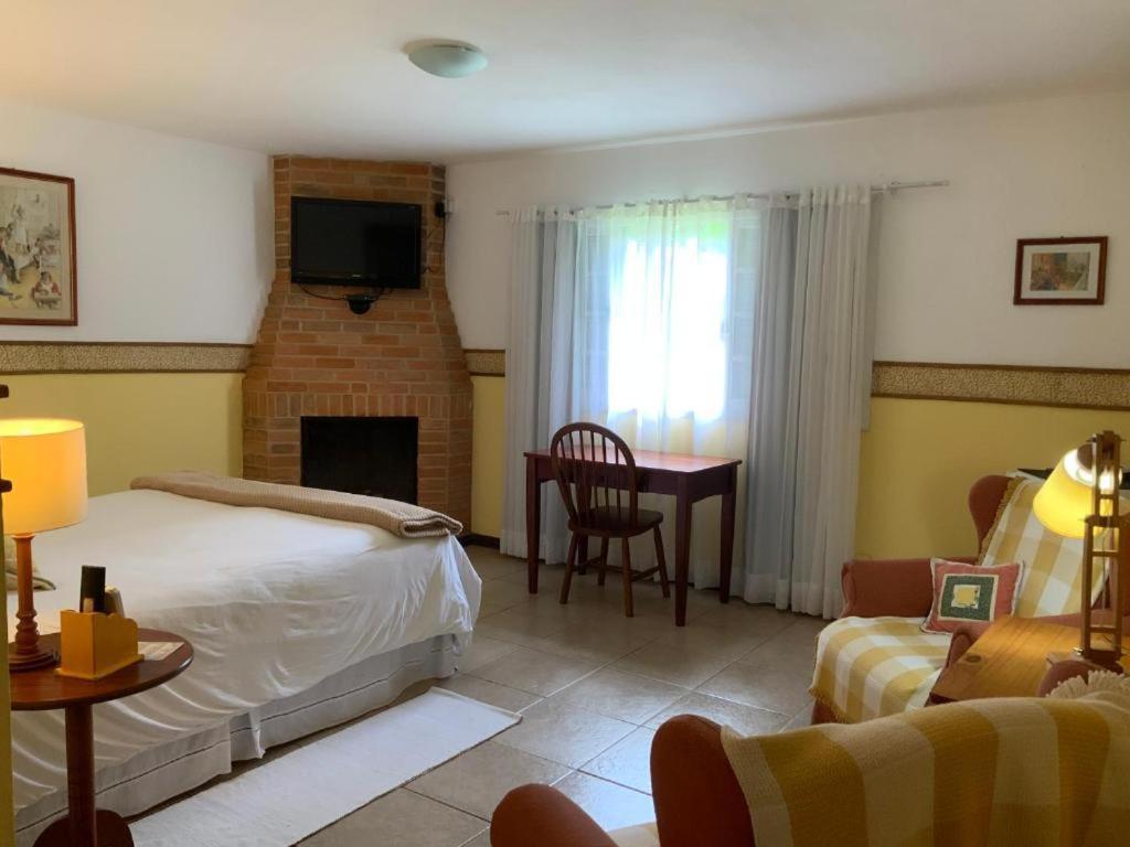Hotel Pequena Suécia à Penedo  Chambre photo